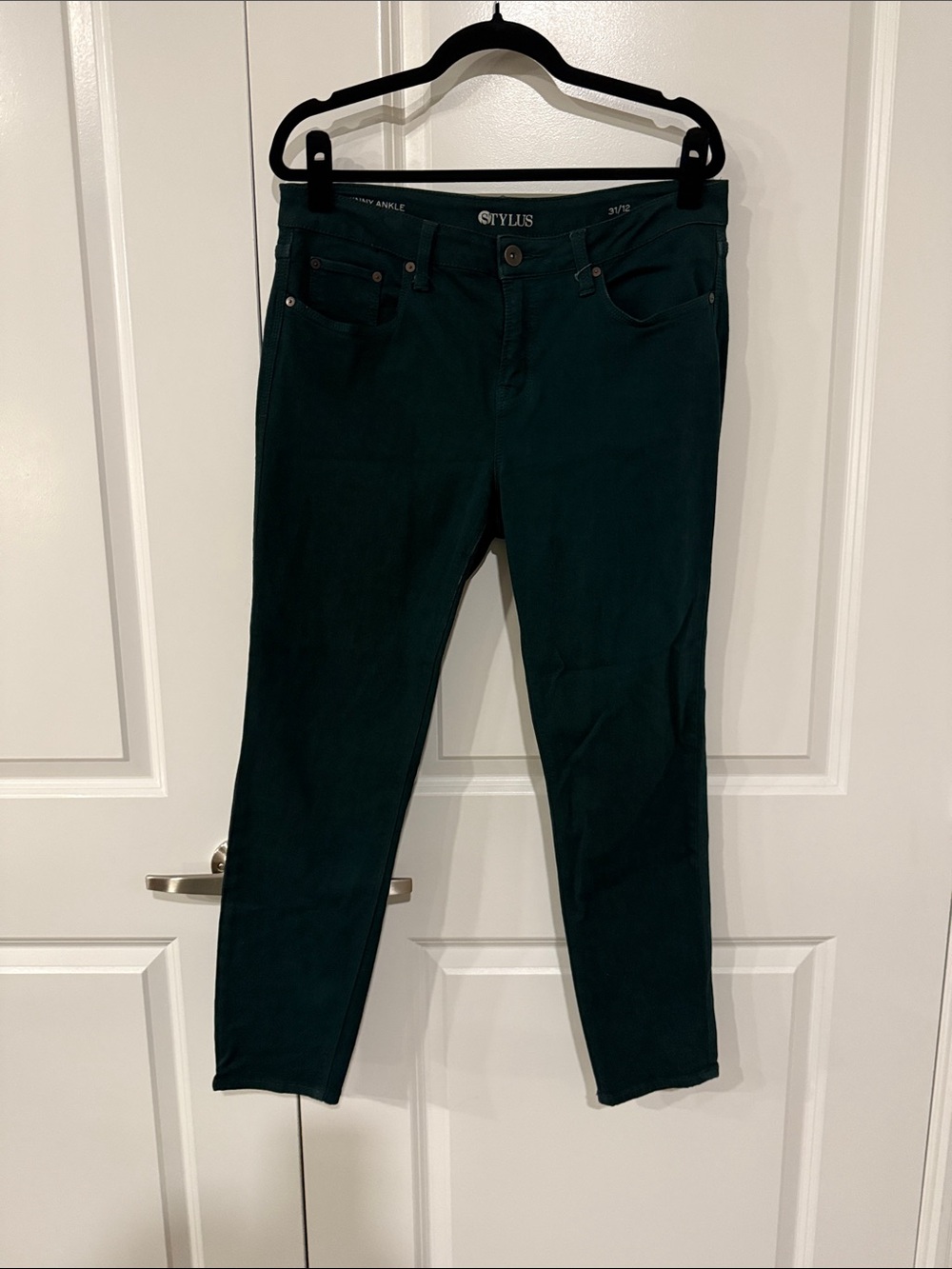 STYLUS Deep Green Skinny Ankle Jeans size 31/12
